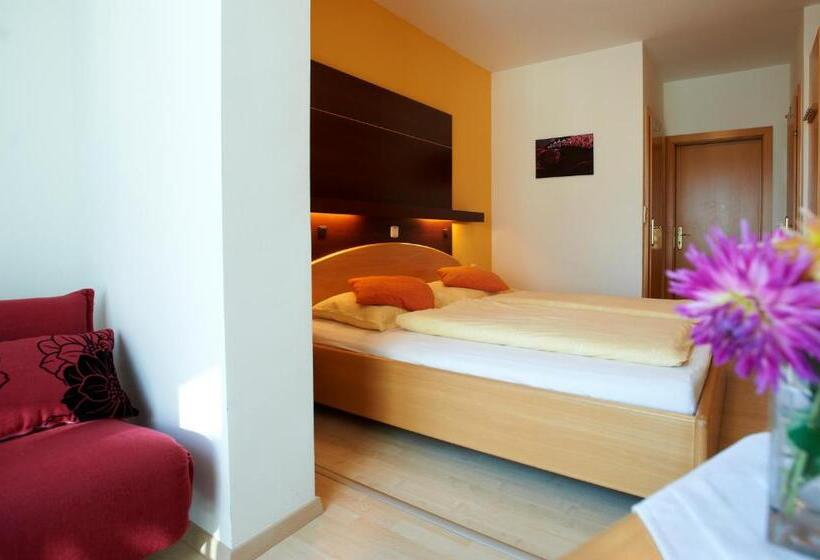 Номер Стандарт с Балконом, Gästehaus Elisabeth Weinhandl