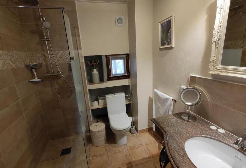 Номер Deluxe, Mas Peu Del Causse