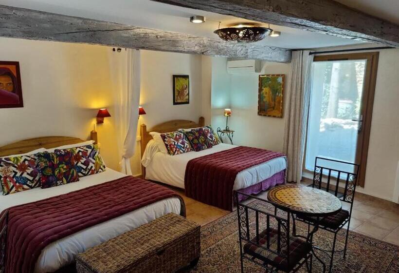 Семейный Номер Вид на Сад, Mas Peu Del Causse