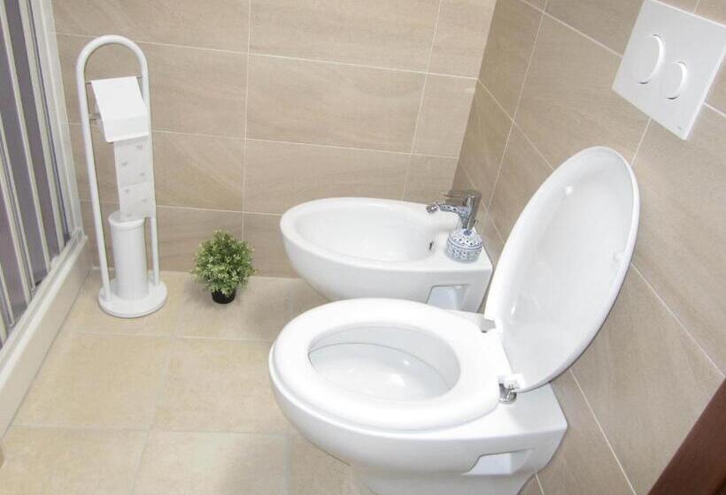 발코니가 있는 4인용 스탠다드 룸, Portantica