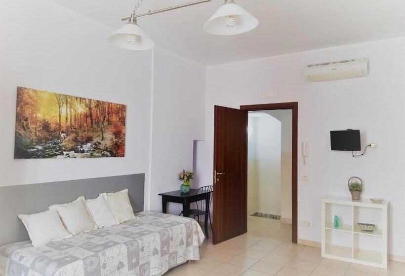 발코니가 있는 4인용 스탠다드 룸, Portantica