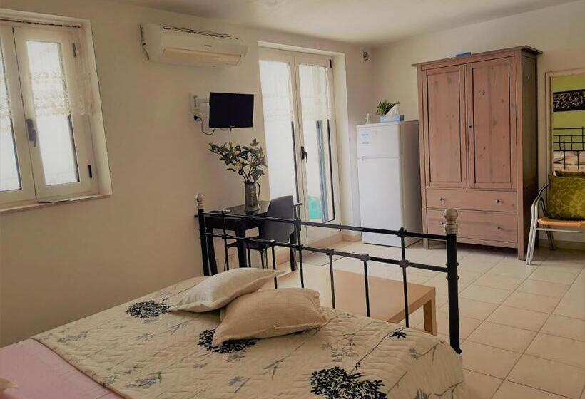 테라스 스위트, Portantica