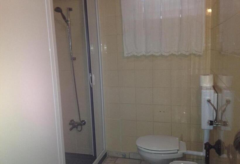 Standard room with outdoor bath, Alojamentos A Buraca