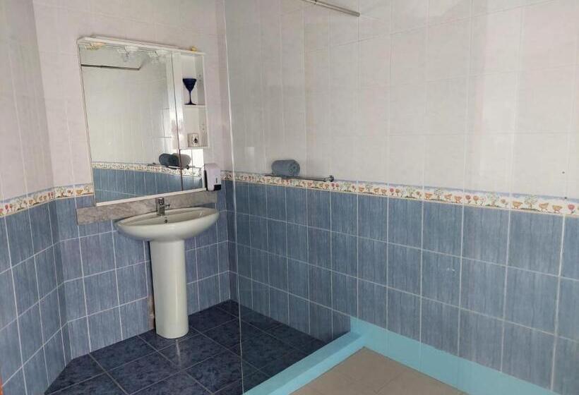 חדר סטנדרט חדר אמבטיה משותף, Alojamentos A Buraca