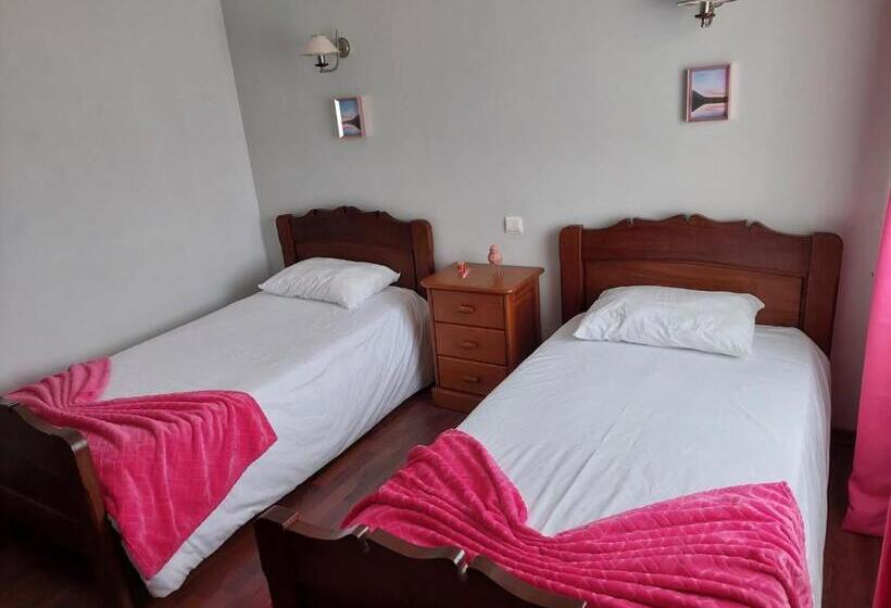 חדר סטנדרט חדר אמבטיה משותף, Alojamentos A Buraca