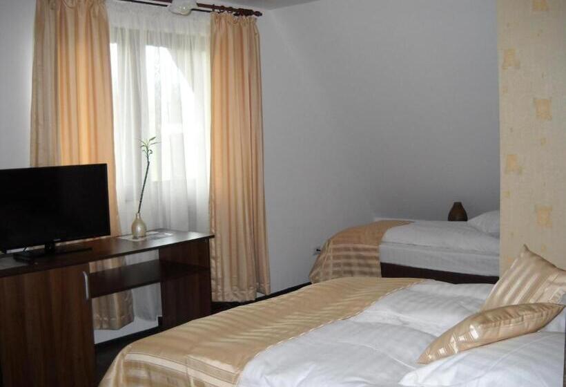 バルコニー付きスタンダードトリプルルーム, Casa Altfel