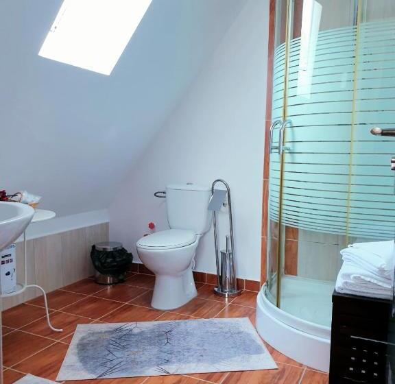 バルコニー付きスタンダードトリプルルーム, Casa Altfel