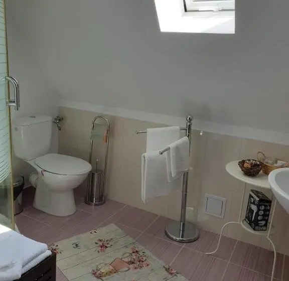 Suite, Casa Altfel