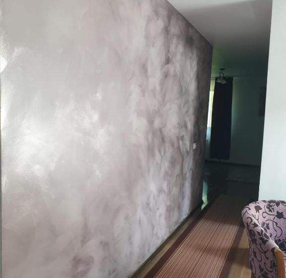 スイート, Casa Altfel