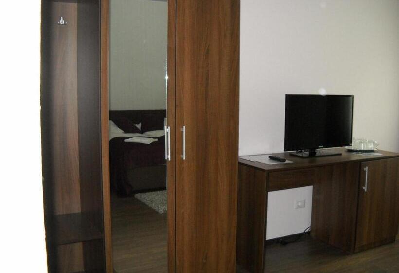 スイート, Casa Altfel