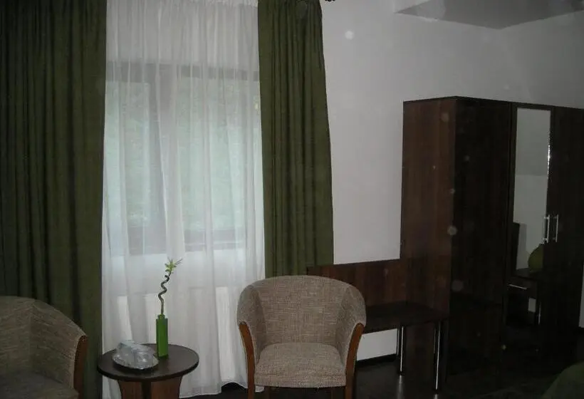 Pokój Deluxe Trzyosobowy, Casa Altfel