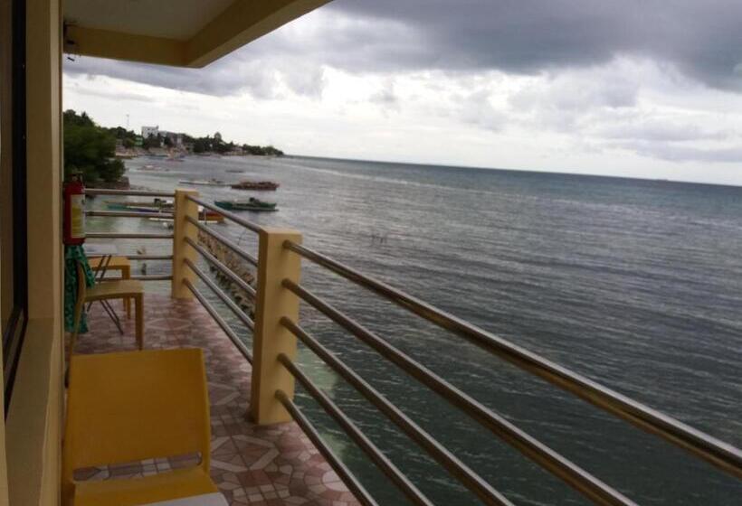 اتاق لوکس با بالکن و چشمانداز دریا, Sascha S Resort Oslob