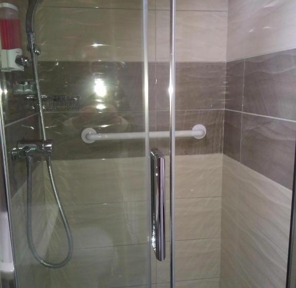 Семейный Номер, Twin Oaks Bed & Breakfast