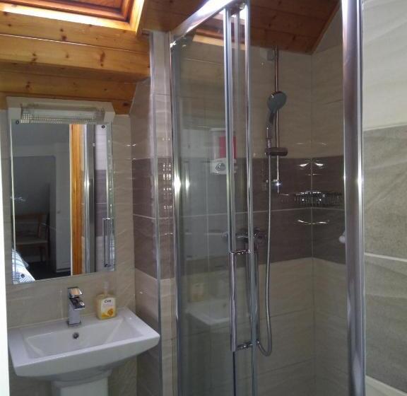 Семейный Номер, Twin Oaks Bed & Breakfast