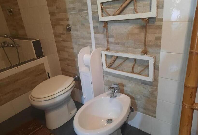 低层单卧公寓, B&b Letizia