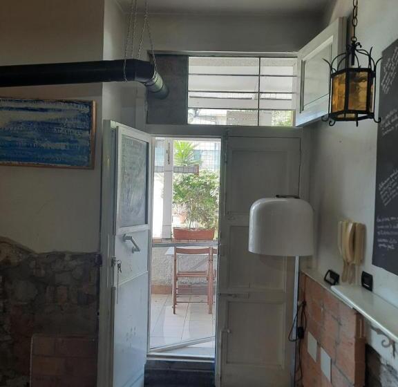 低层单卧公寓, B&b Letizia