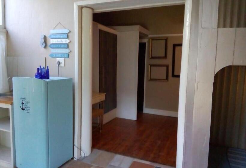 غرفة قياسية ثلاثية, Anker Guesthouse