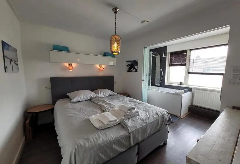 デラックスルーム, Sleep Well Ness Domburg