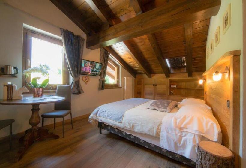 غرفة عائلية مطلّة علي الجبل, Villamour Boutique Hotel & Spa