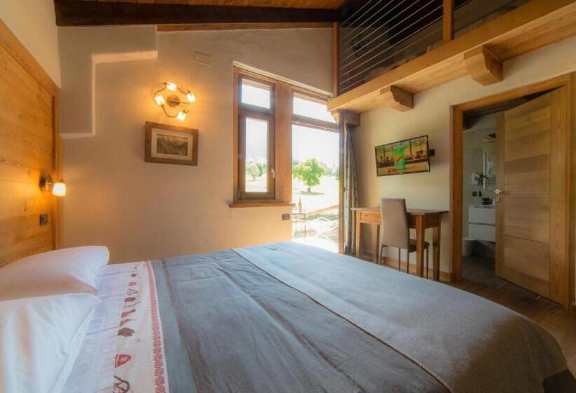 غرفة عائلية مطلّة علي الجبل, Villamour Boutique Hotel & Spa