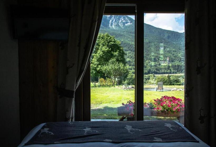 جناح, Villamour Boutique Hotel & Spa