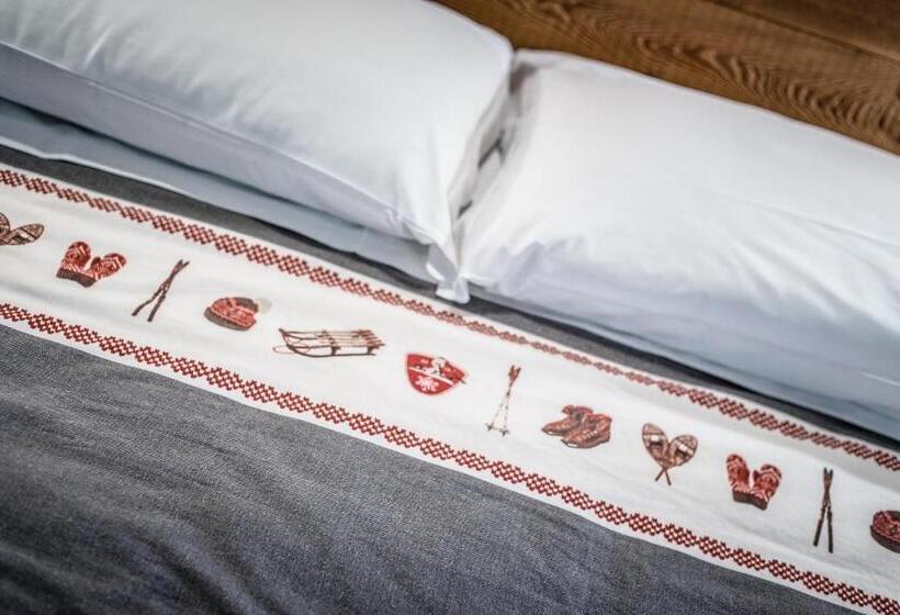 غرفة عائلية مطلّة علي الجبل, Villamour Boutique Hotel & Spa