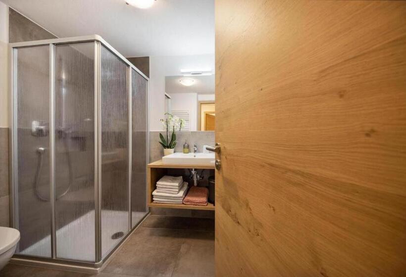 ２ベッドルームアパートメント, Gfliererhof