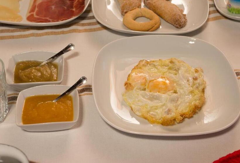 חדר סטנדרט לשלושה, Casa Sara