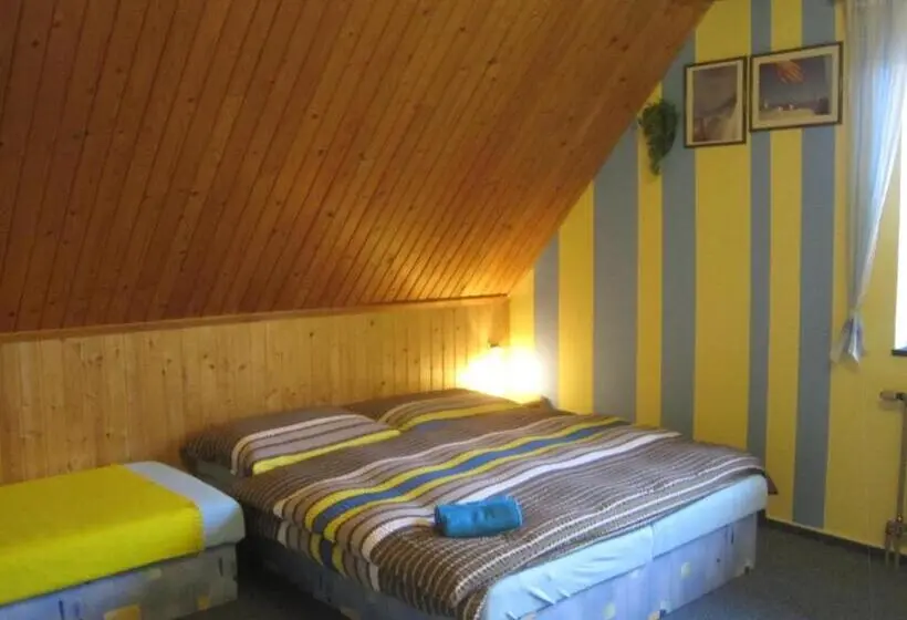 Cameră Cvadruplă Standard, Dueto