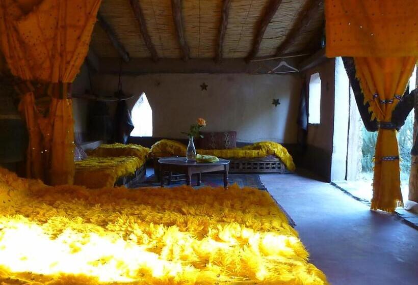 Standard Tent, Le Chant Des Palmiers
