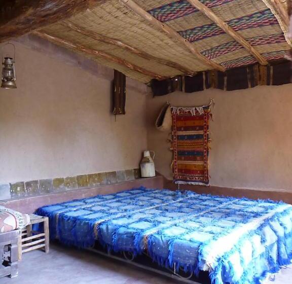 چادر با خدمات رفاهی استاندارد, Le Chant Des Palmiers