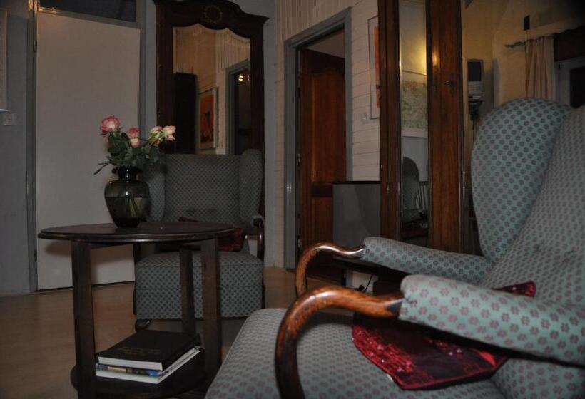 חדר דלוקס, De Hoge Peel