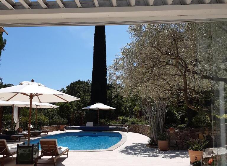 标准间带游泳池, Mas Lei Bancau