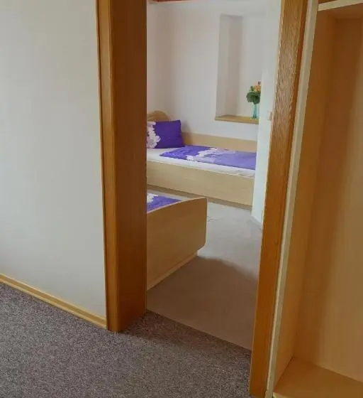 Family Room, Pension Maier