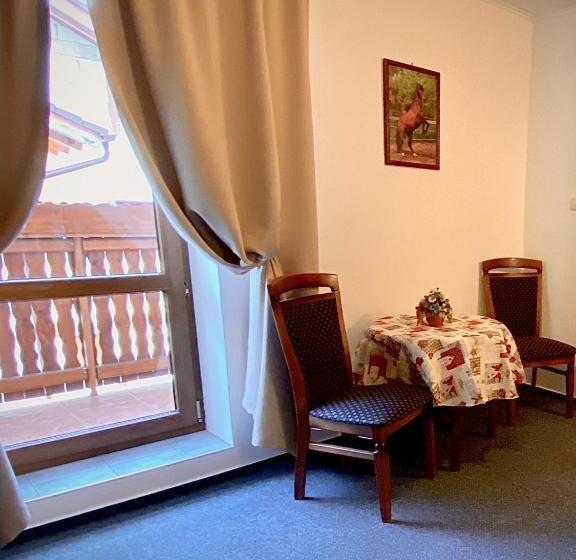 套房, Penzión Vila Petra Bed&breakfast