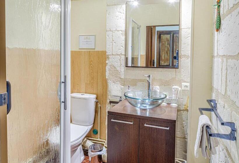 Номер Стандарт, Clos Du Bois Brard B&b