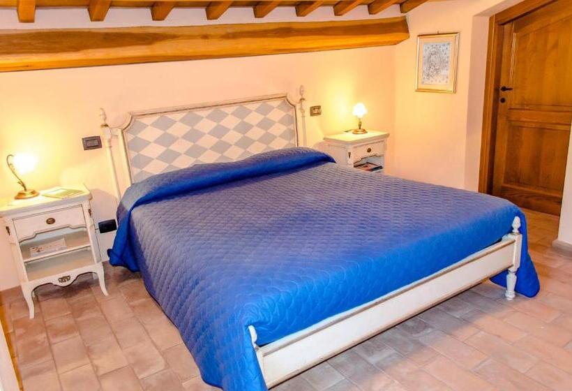 سوئیت جونیور با تراس, Agriturismo Pompagnano