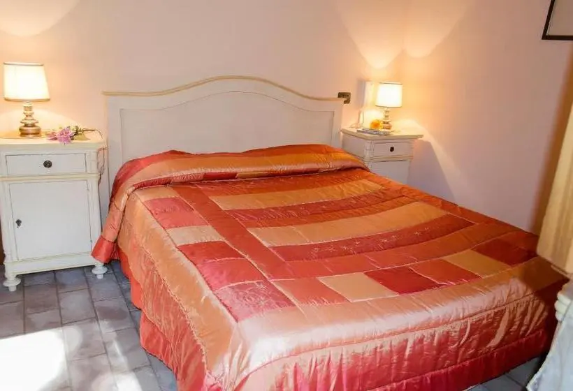 身障者適用キングサイズベッドルーム, Agriturismo Pompagnano