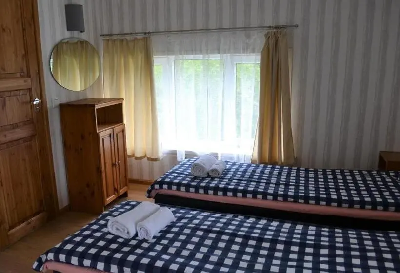 اتاق استاندارد با چشم‌انداز باغ, Kraavi Guest Hostel