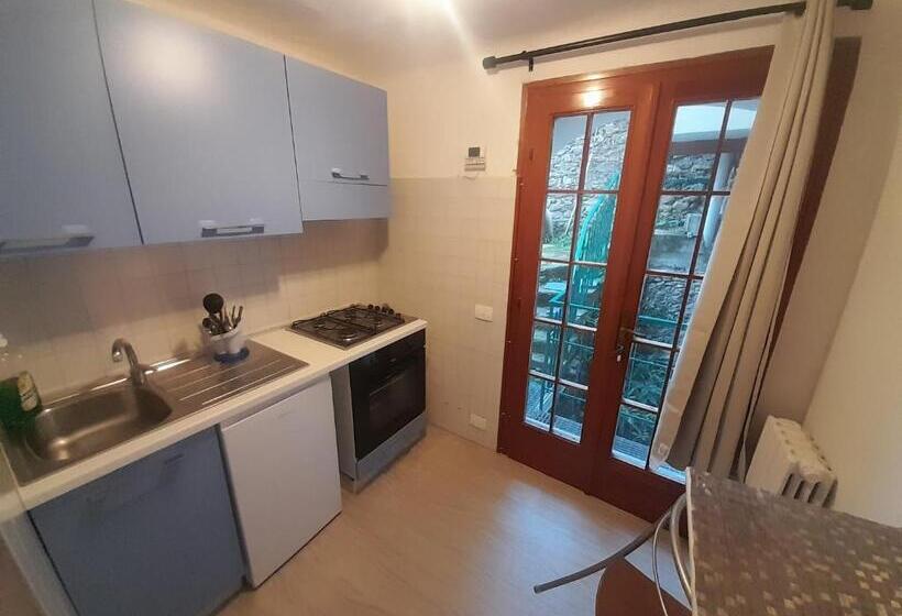 Апартаменты 1 Спальня Вид на Сад, Casa Vacanze Riomaggiore