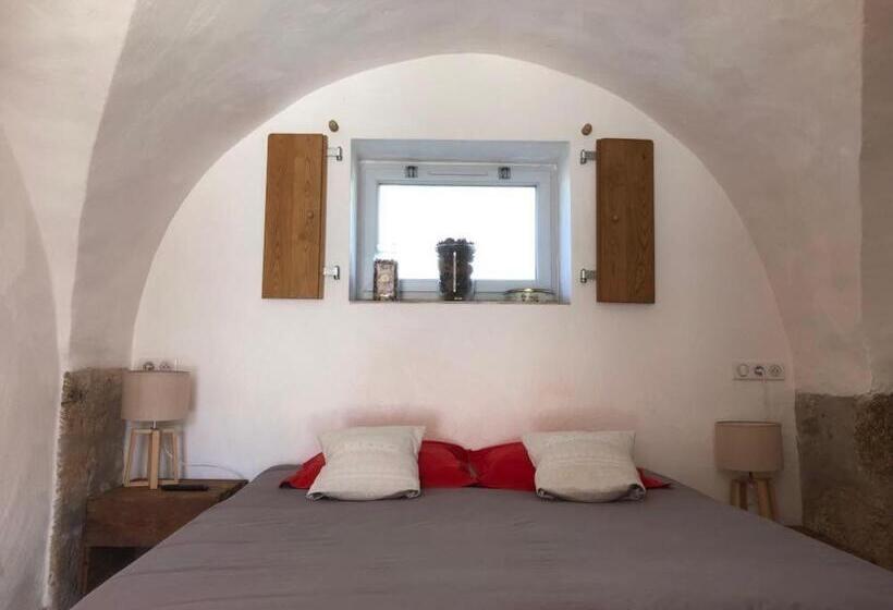 جناح مزود بتراس, Mas Des Clauzals