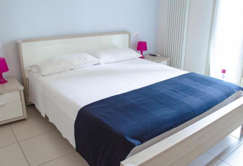 정원 전망 4인용 스탠다드 룸, Nuovo Laghetto Del Frassino