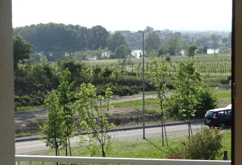 اتاق استاندارد, Nuovo Laghetto Del Frassino