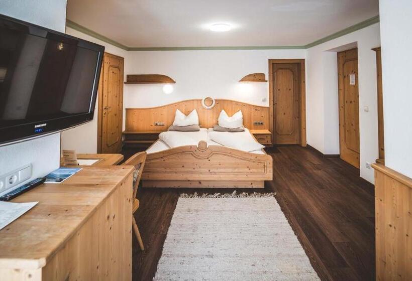 غرفة قياسية ثلاثية, Pension Sonnenheim