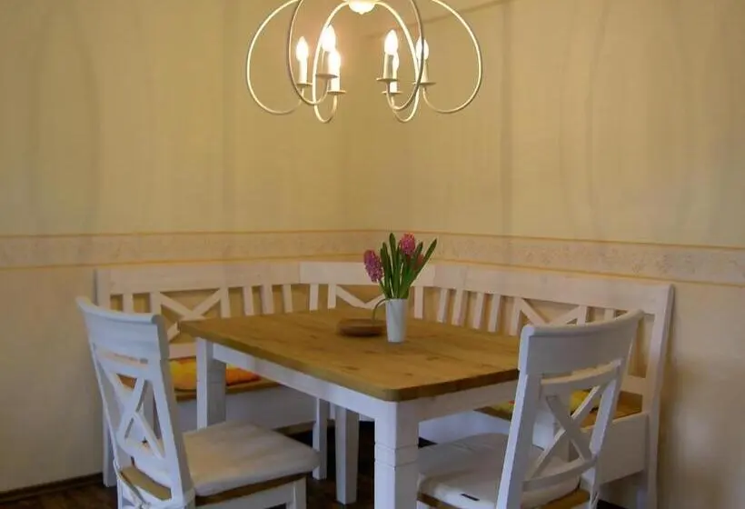 1 Bedroom Apartment with Balcony, Pension Waldesblick