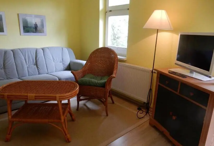 1 Bedroom Apartment with Balcony, Pension Waldesblick
