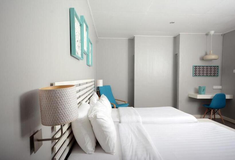 Номер Стандарт, La Pari Pari