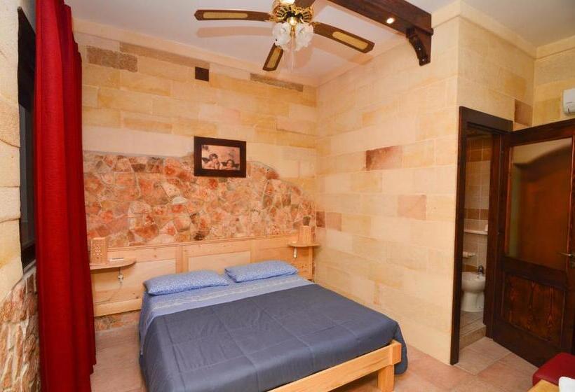 חדר קלאסי לשלושה, Bed And Breakfast Europa