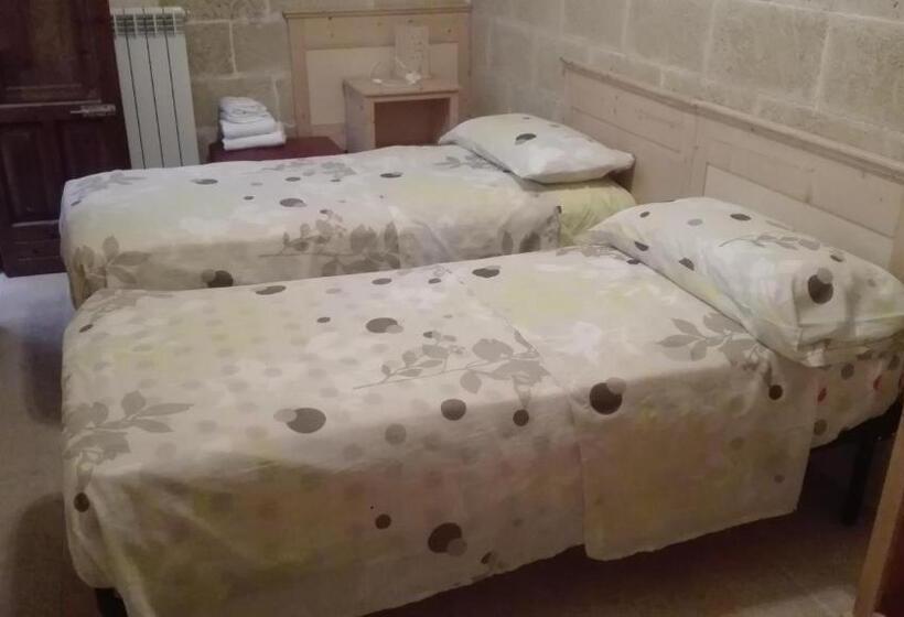 Standard room with outdoor bath, Bed And Breakfast Europa