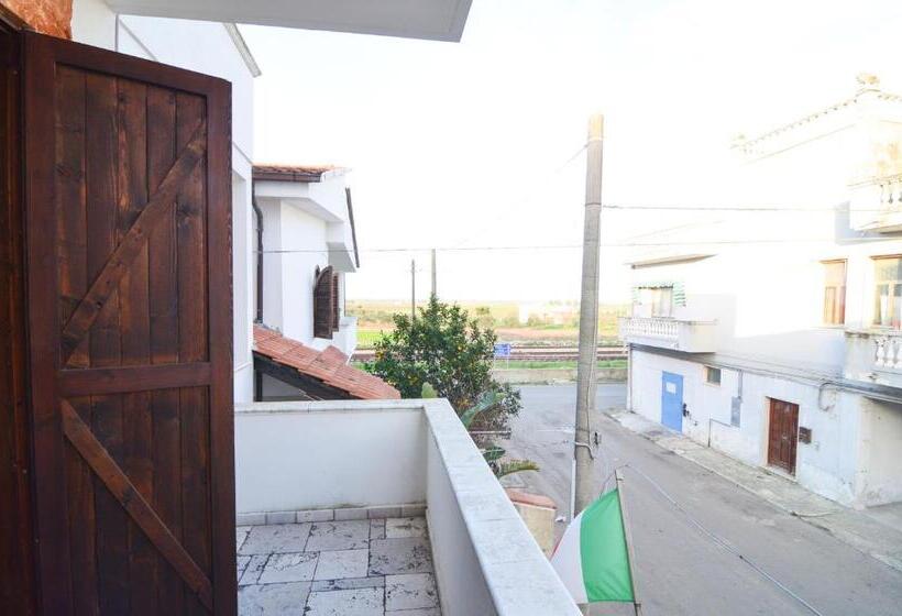 غرفة قياسية ثلاثية مع حمام خارجي, Bed And Breakfast Europa